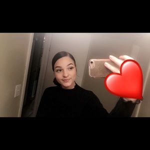 Meet your Posher, Yiana